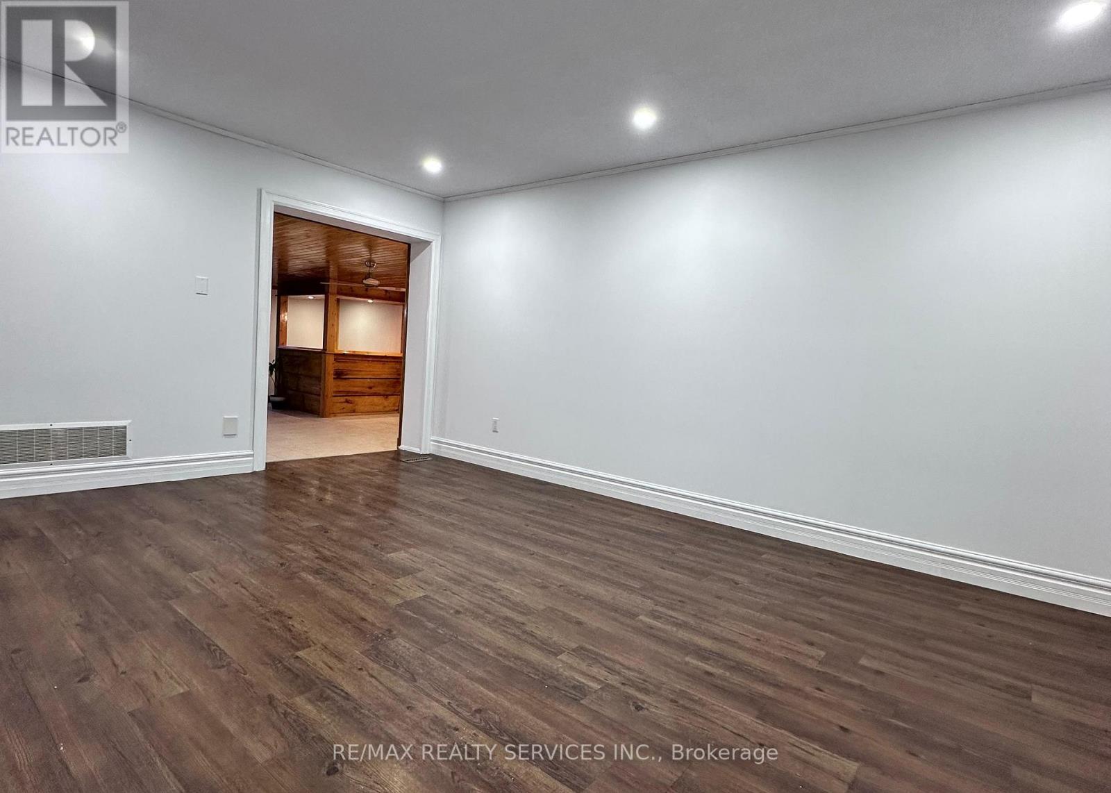 5 Hammond Crescent, New Tecumseth (Beeton), Ontario  L0G 1A0 - Photo 19 - N12661062