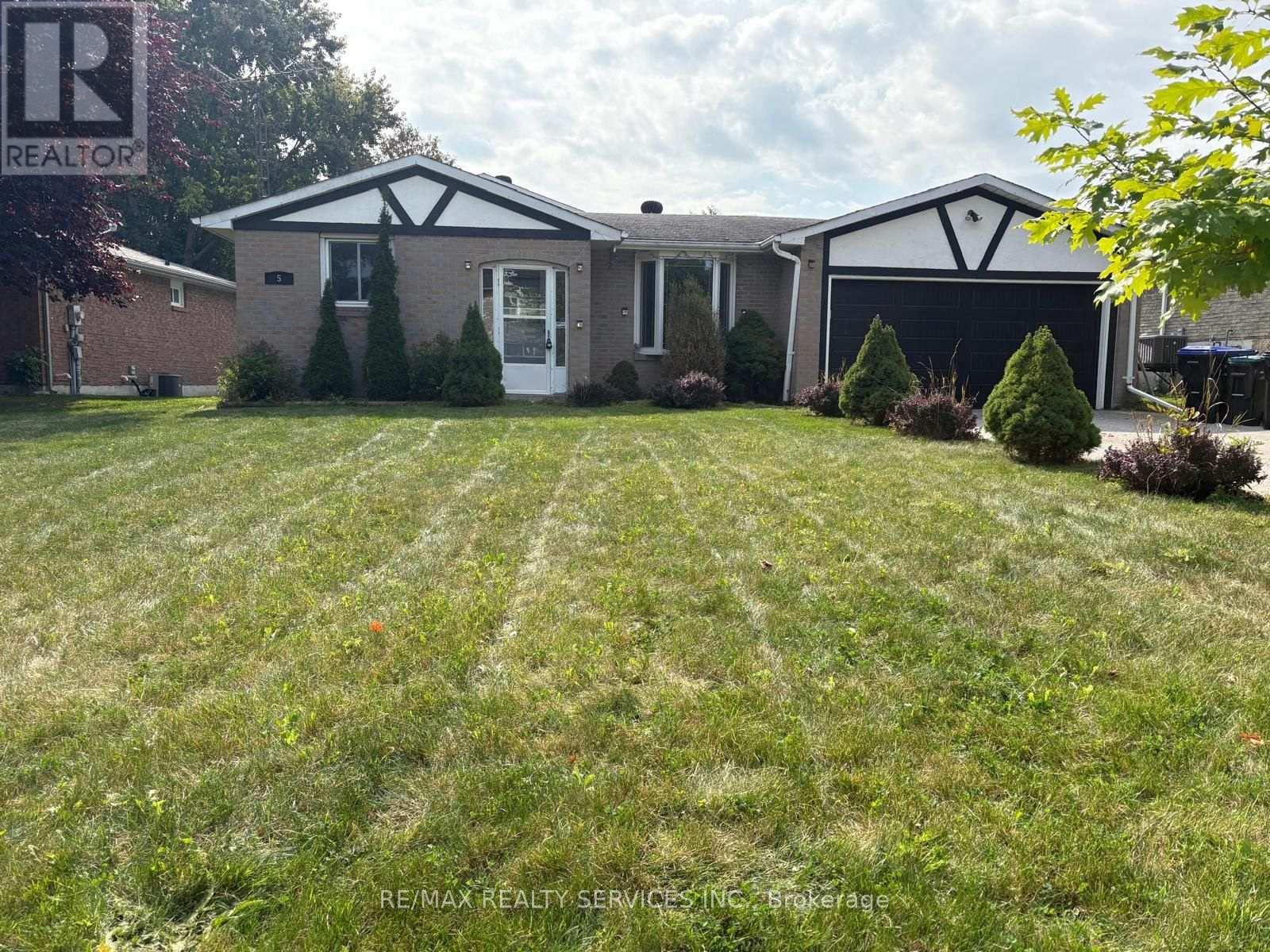 5 Hammond Crescent, New Tecumseth (Beeton), Ontario  L0G 1A0 - Photo 2 - N12661062