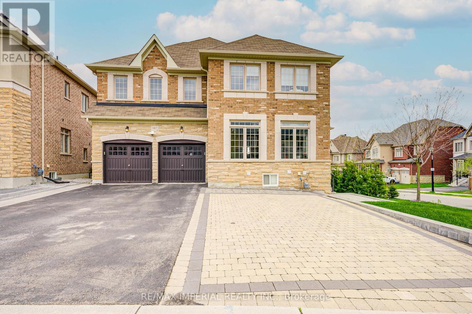982 WILBUR PIPHER CIRCLE, Newmarket, Ontario