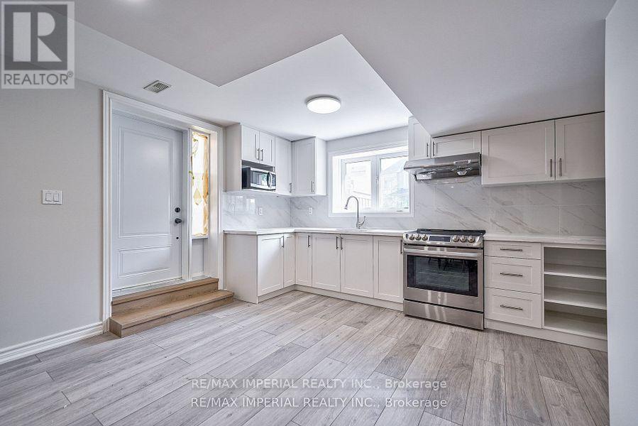 982 Wilbur Pipher Circle, Newmarket, Ontario  L3X 0B8 - Photo 42 - N12661114