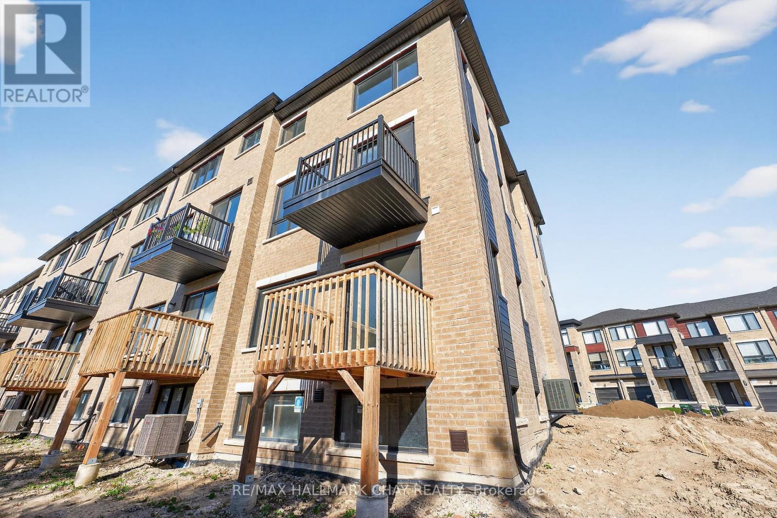 22 Blue Forest Crescent, Barrie, Ontario  L4N 0M2 - Photo 27 - S12660970