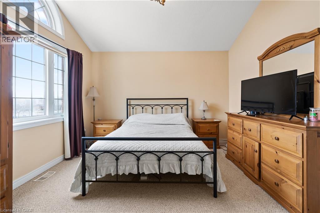 7 Honey Locust Circle, Thorold, Ontario  L2V 5E3 - Photo 15 - 40795898