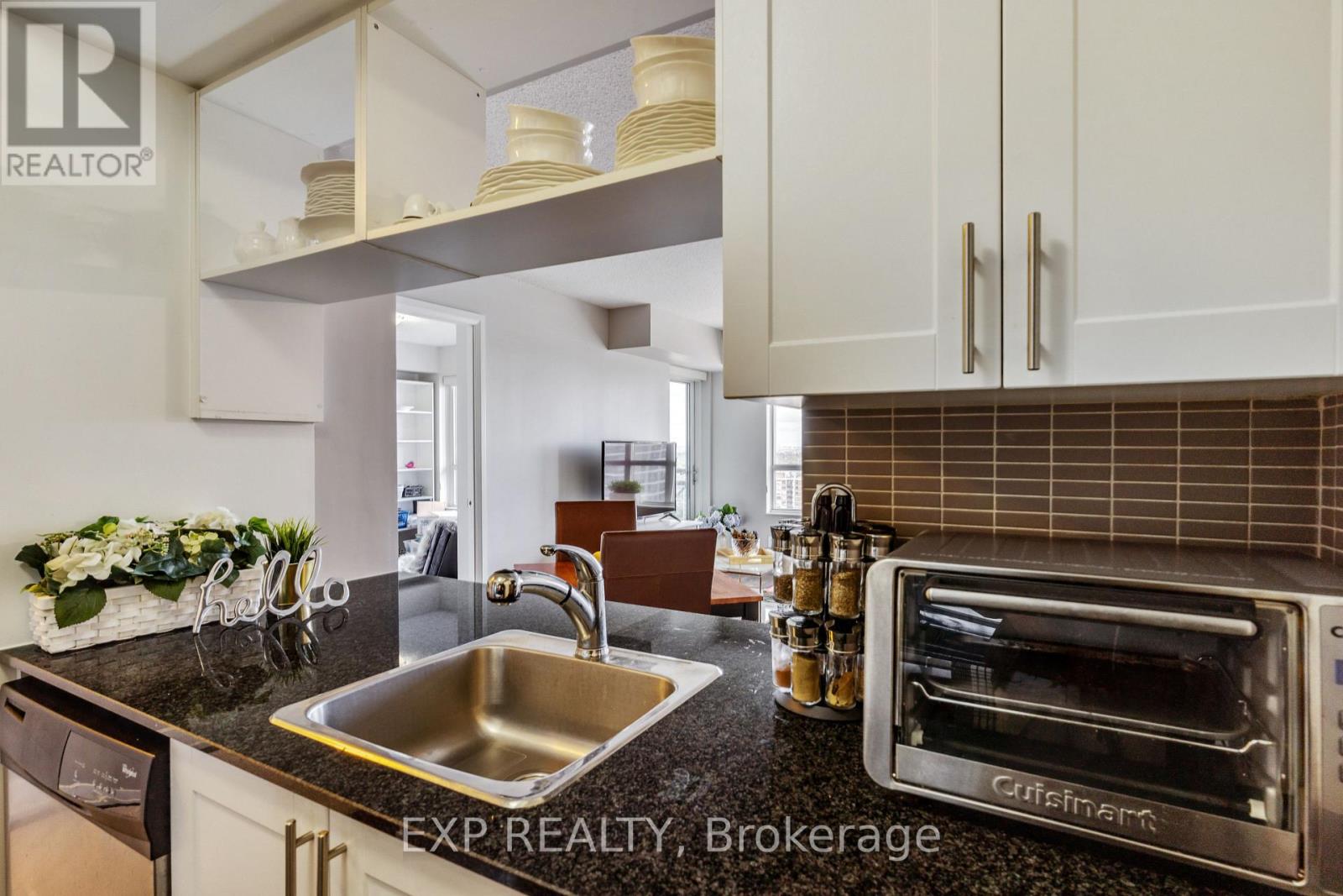 2326 - 2 Eva Road, Toronto (Etobicoke West Mall), Ontario  M9C 0A9 - Photo 17 - W12660980