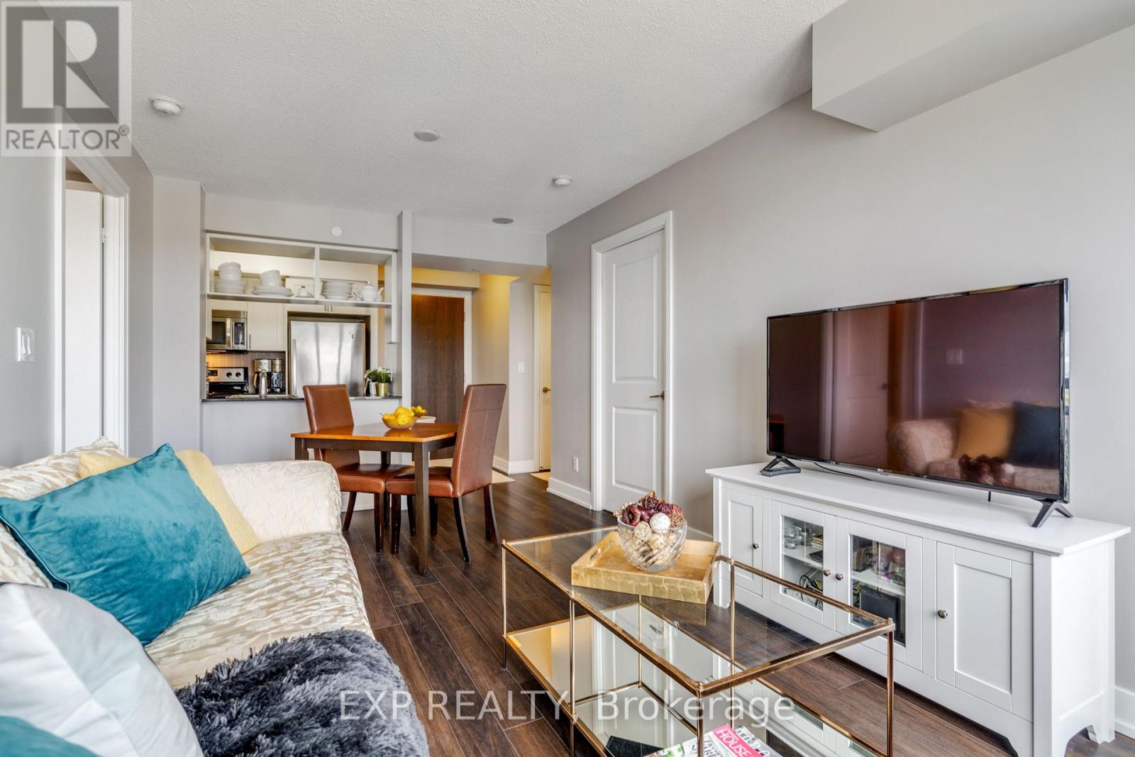 2326 - 2 Eva Road, Toronto (Etobicoke West Mall), Ontario  M9C 0A9 - Photo 5 - W12660980