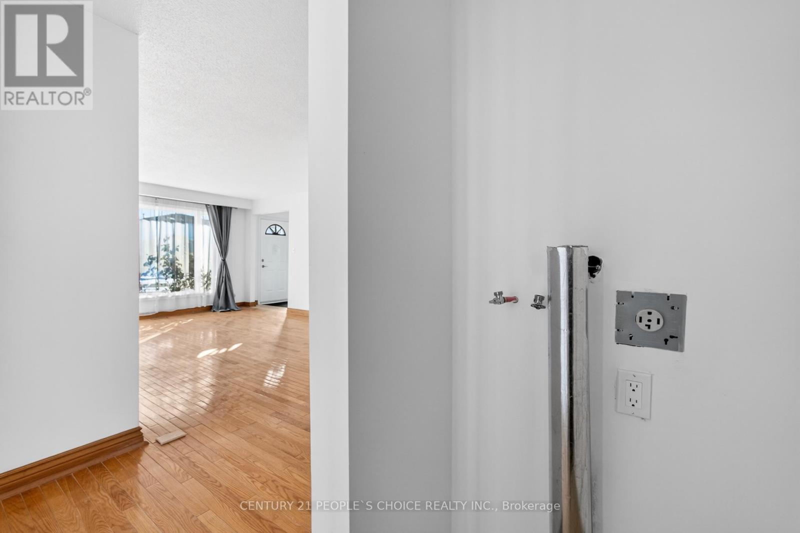 3404 Monica Drive, Mississauga, Ontario  L4T 3E7 - Photo 36 - W12660988