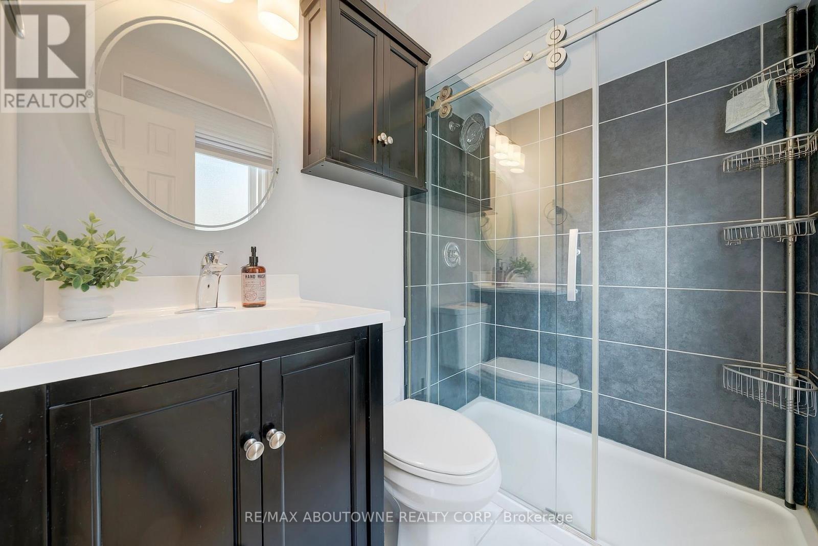 29 - 5475 Lakeshore Road, Burlington, Ontario  L7L 1E1 - Photo 15 - W12660994