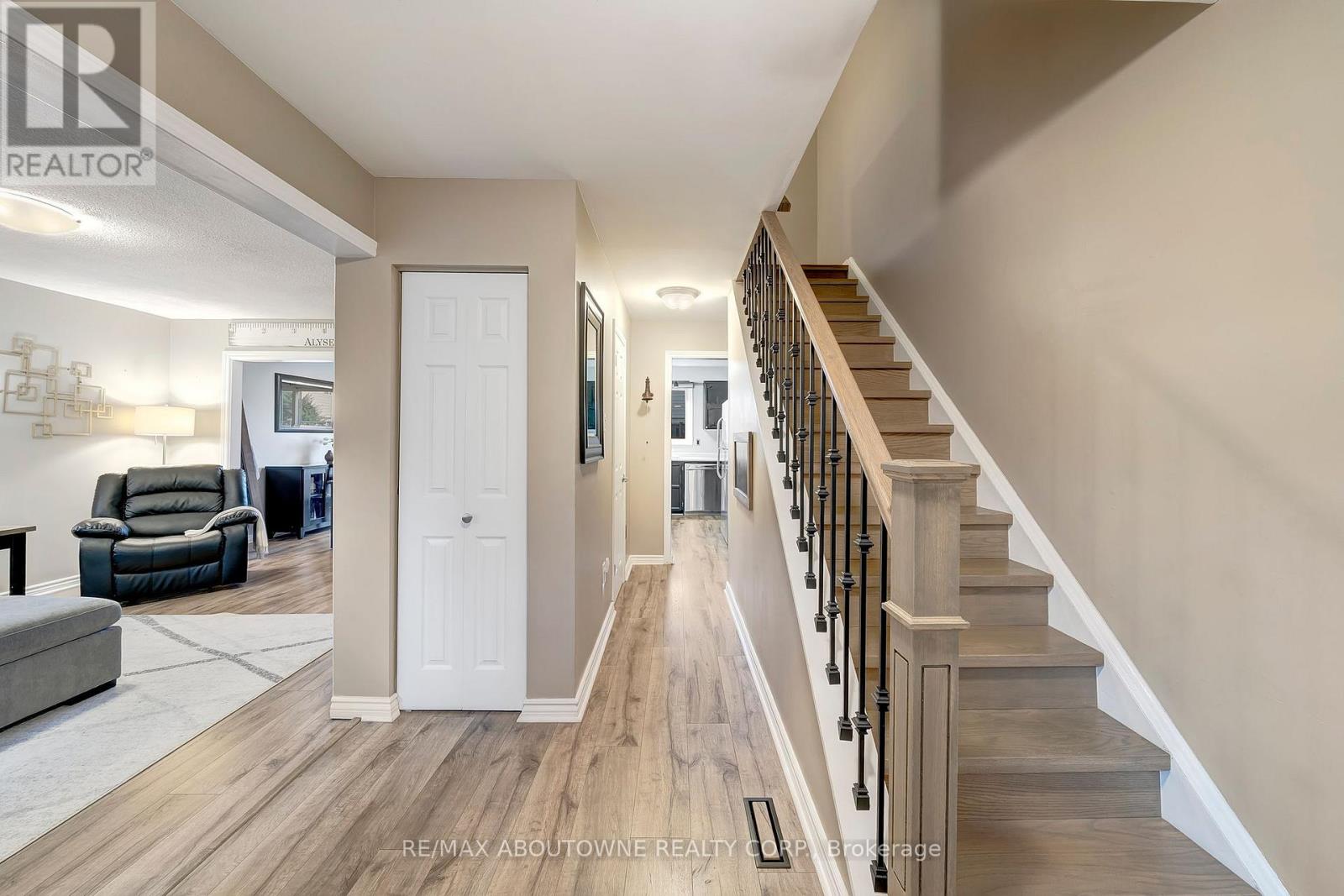 29 - 5475 Lakeshore Road, Burlington, Ontario  L7L 1E1 - Photo 7 - W12660994