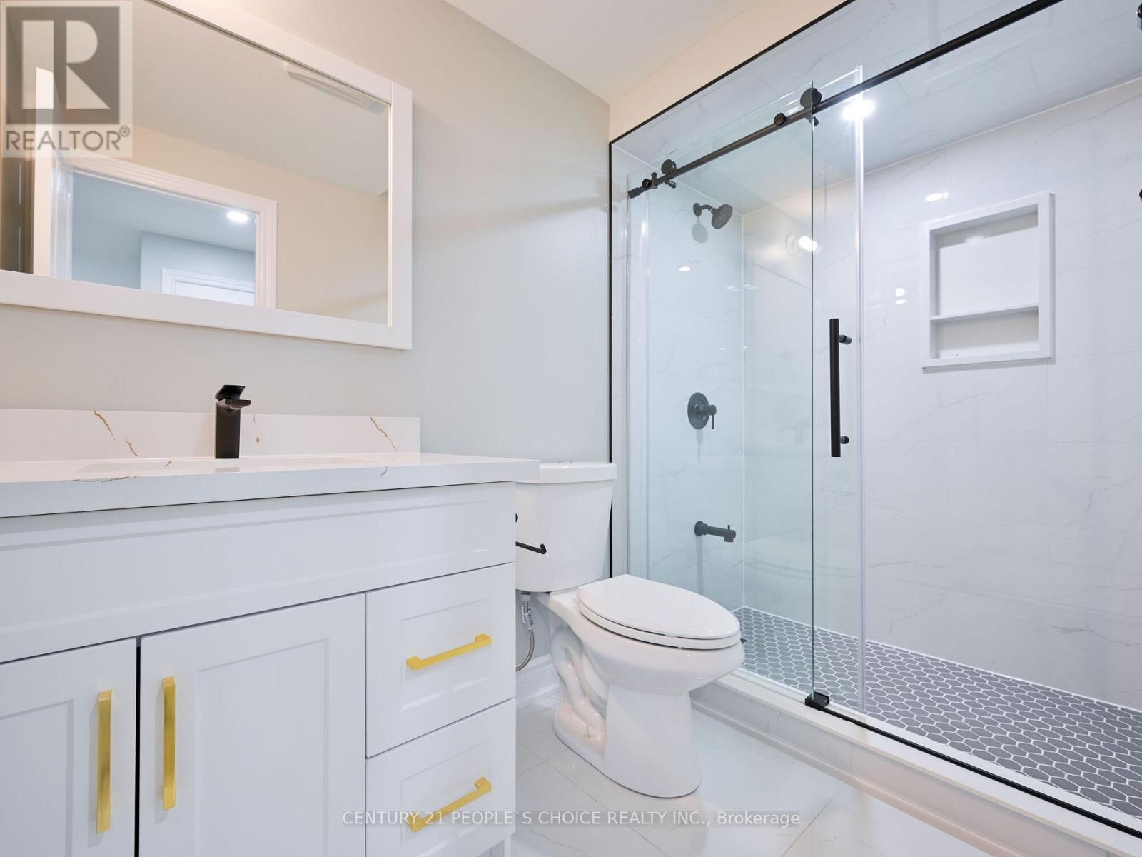 12 Junior Road, Brampton, Ontario  L7A 5J4 - Photo 47 - W12661072