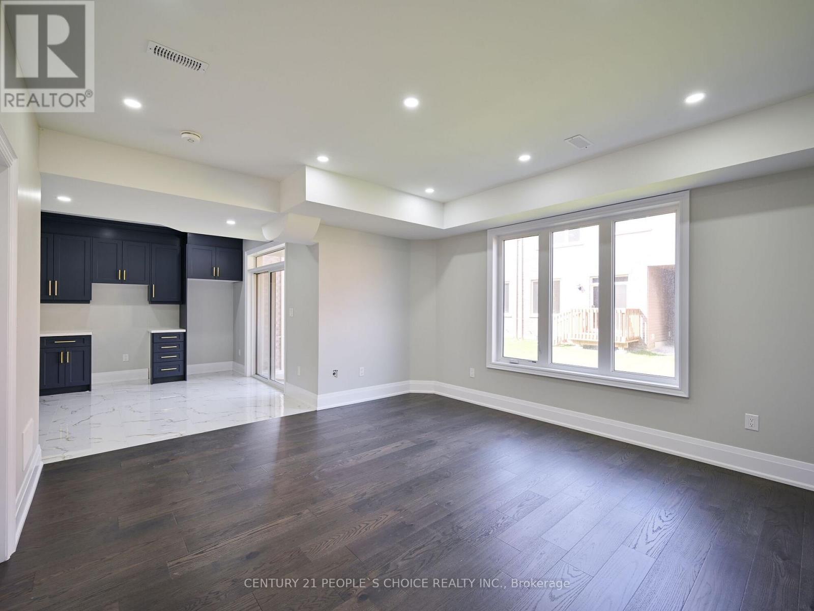 12 Junior Road, Brampton, Ontario  L7A 5J4 - Photo 8 - W12661072