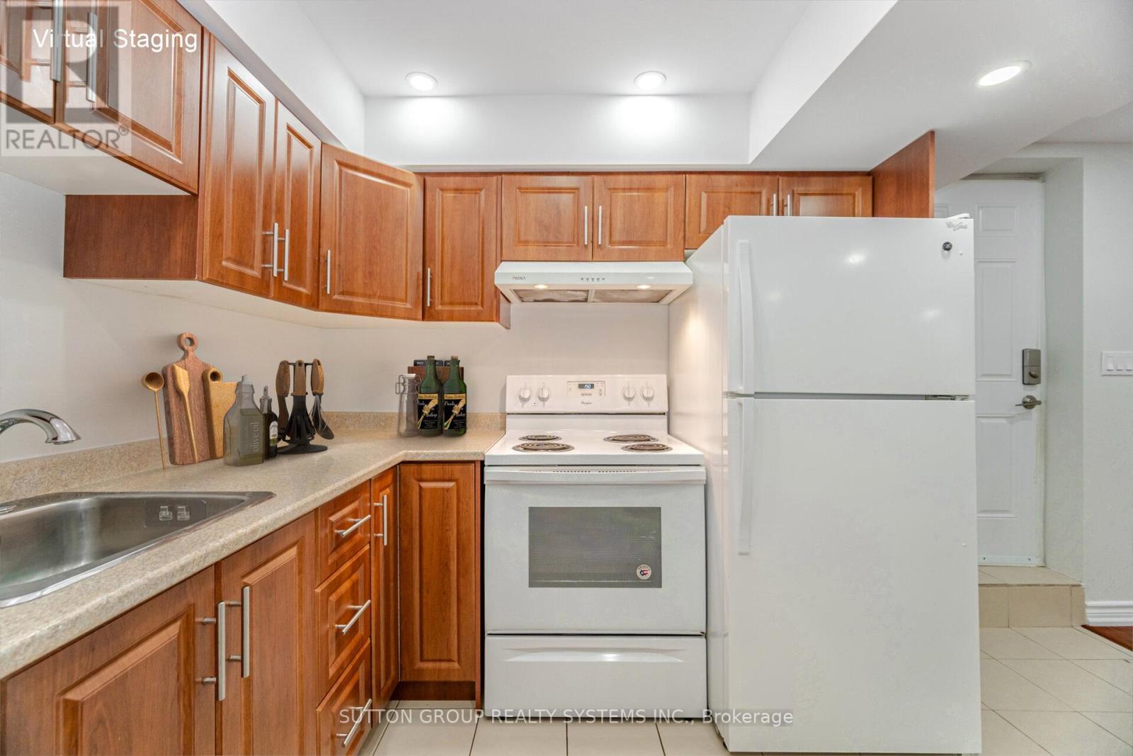 Lower - 79 Footbridge Crescent, Brampton (Sandringham-Wellington), Ontario  L6R 0T8 - Photo 7 - W12661092