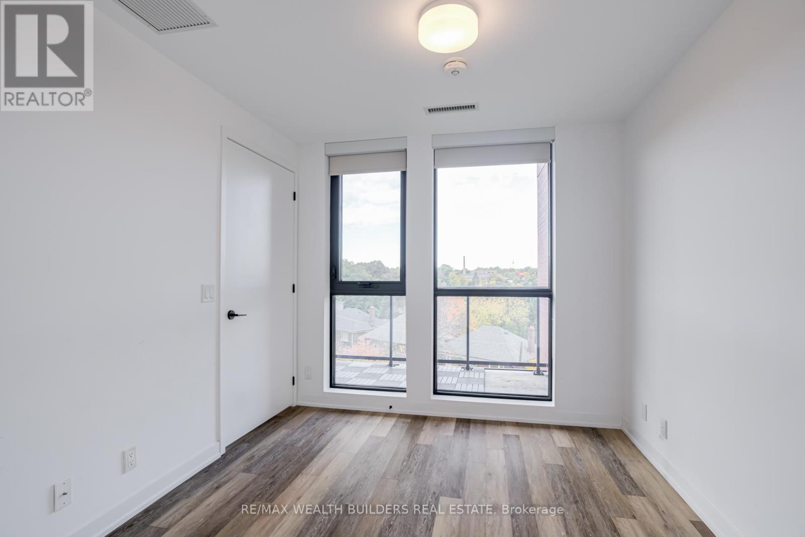 511 - 2118 Bloor Street W, Toronto, Ontario  M6S 1M8 - Photo 18 - W12661110