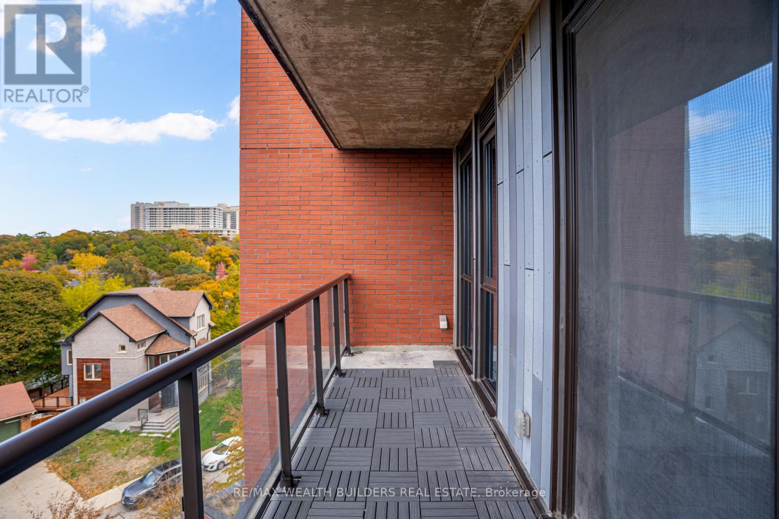 511 - 2118 Bloor Street W, Toronto, Ontario  M6S 1M8 - Photo 32 - W12661110