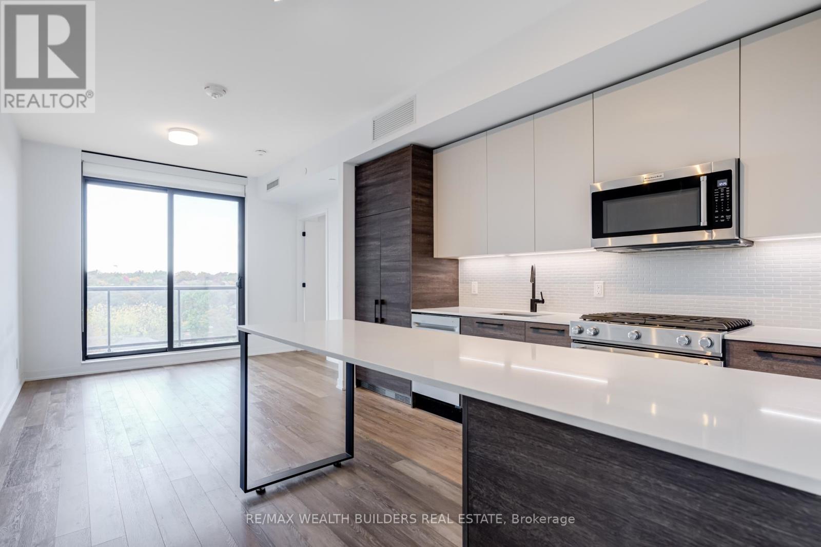 511 - 2118 Bloor Street W, Toronto, Ontario  M6S 1M8 - Photo 9 - W12661110