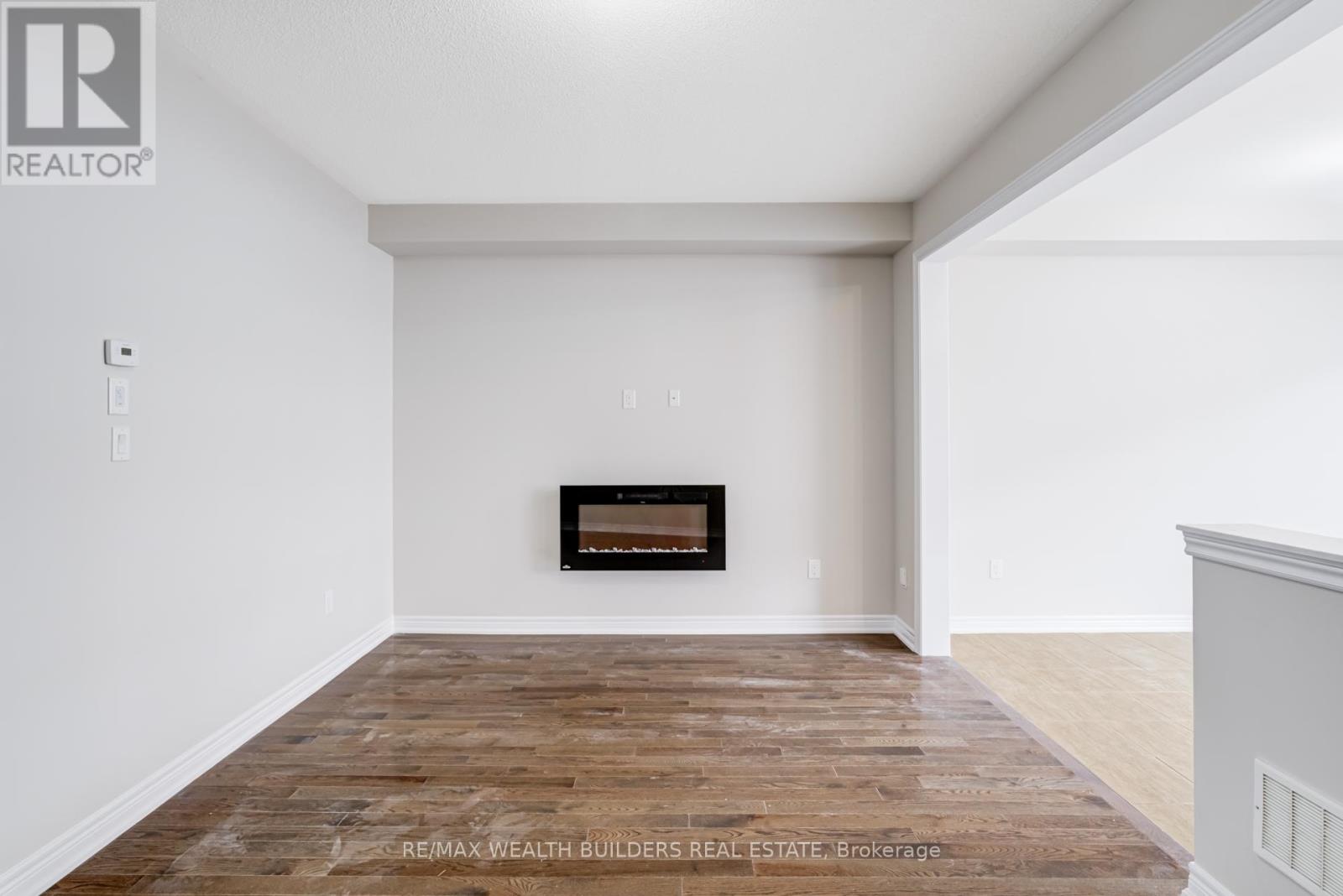 22 Goulston Street, Brampton, Ontario  L7A 5B8 - Photo 12 - W12661126