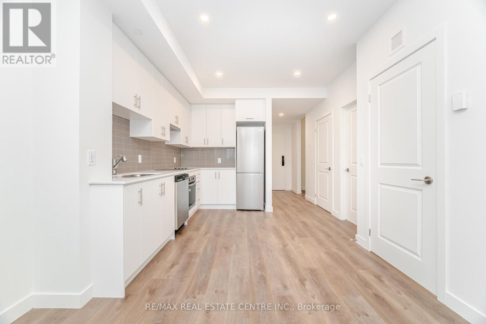 405 - 461 Green Road, Hamilton (Stoney Creek), Ontario  L8E 5B4 - Photo 8 - X12661070