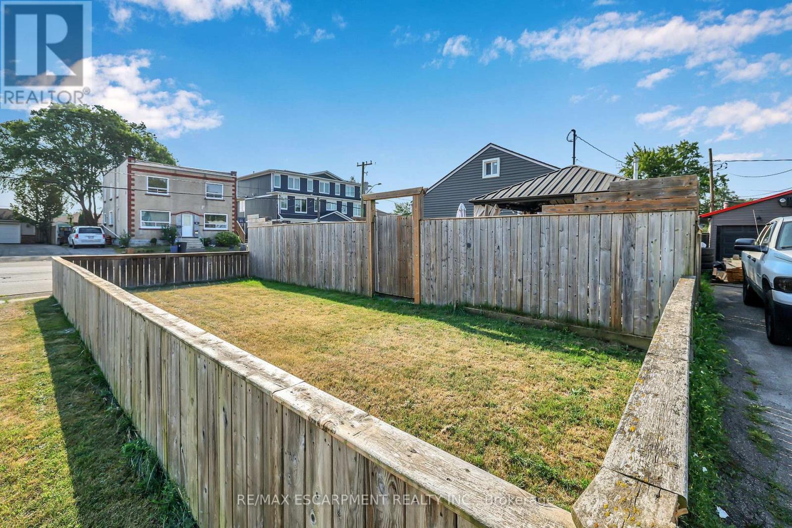 104 Southworth Street, Welland (Lincoln/crowland), Ontario  L3B 1Y8 - Photo 25 - X12661094