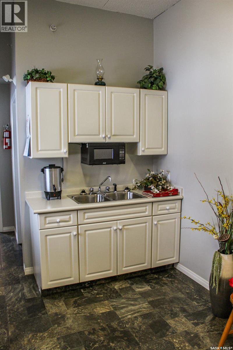 402 211 Crawford Avenue, Melfort, Saskatchewan  S0E 1A0 - Photo 5 - SK026034