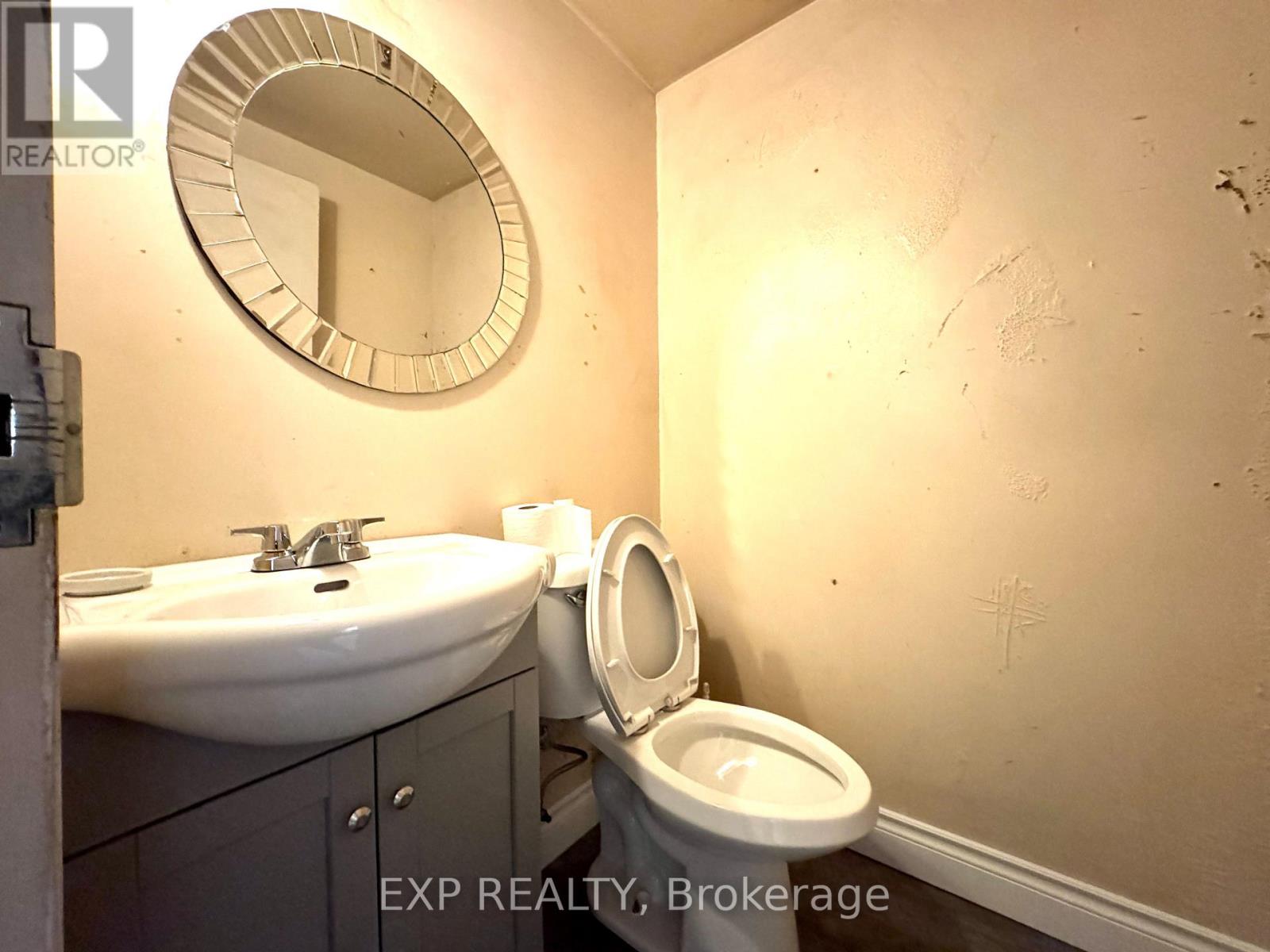 19 Wootten Way N, Markham (Markham Village), Ontario  L3P 2Y2 - Photo 10 - N12653626