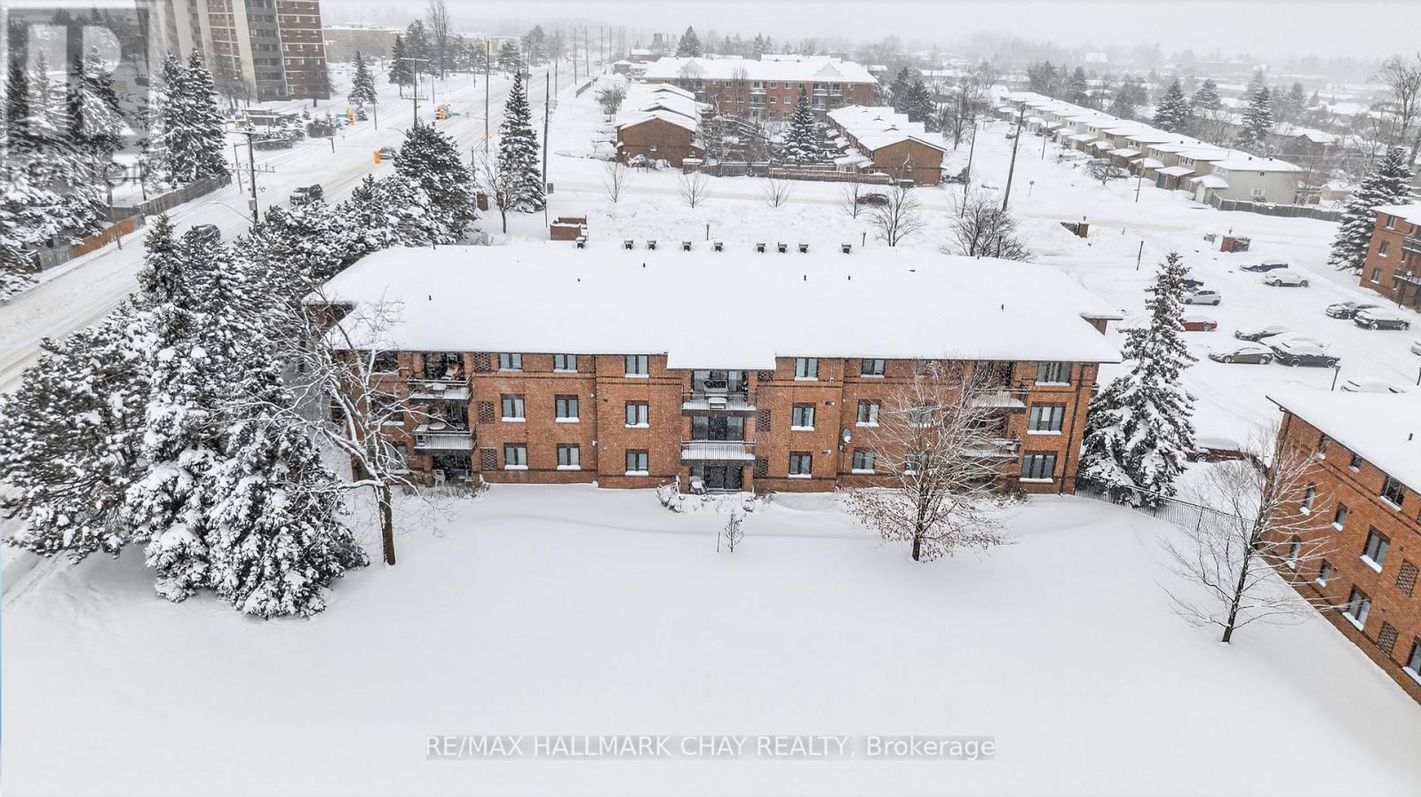 124 - 10 Coulter Street, Barrie, Ontario  L4N 6S1 - Photo 1 - S12448070