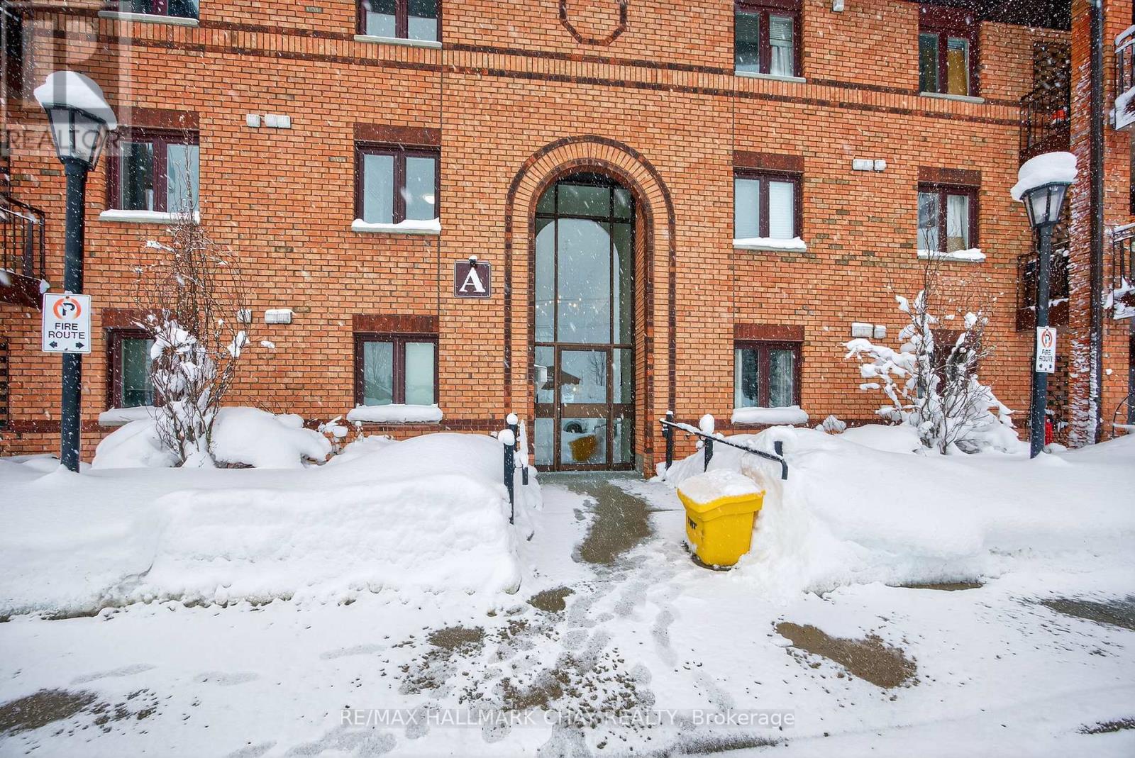 124 - 10 Coulter Street, Barrie, Ontario  L4N 6S1 - Photo 5 - S12448070