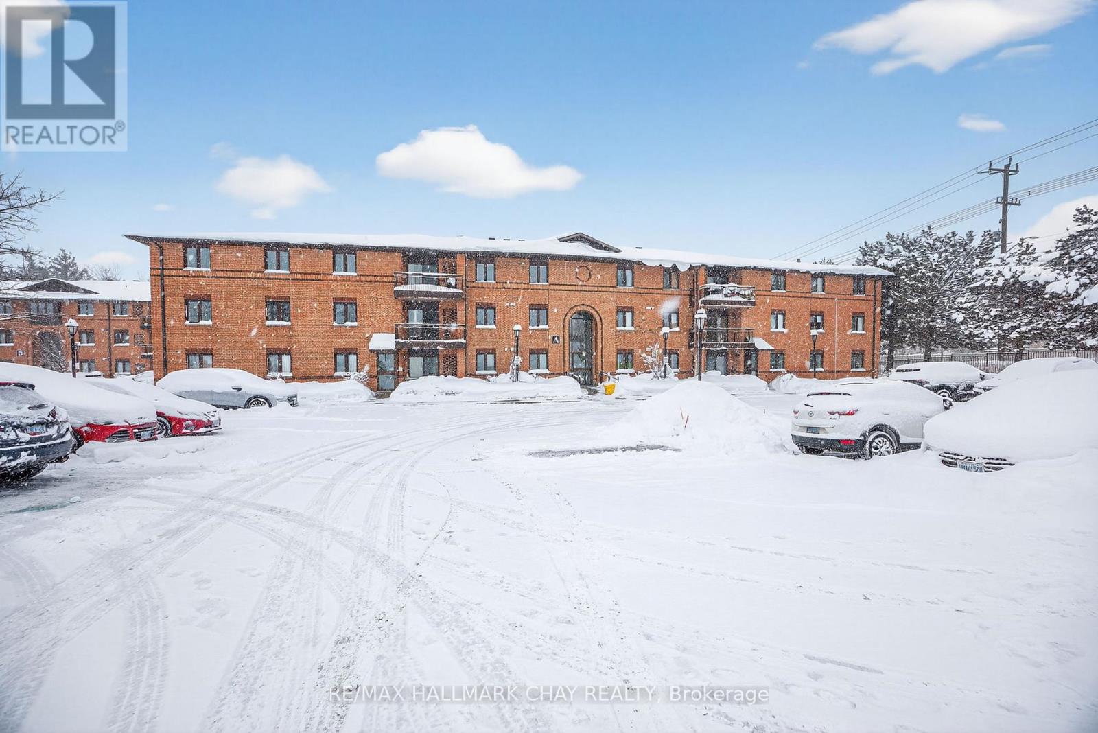 124 - 10 Coulter Street, Barrie, Ontario  L4N 6S1 - Photo 3 - S12448070