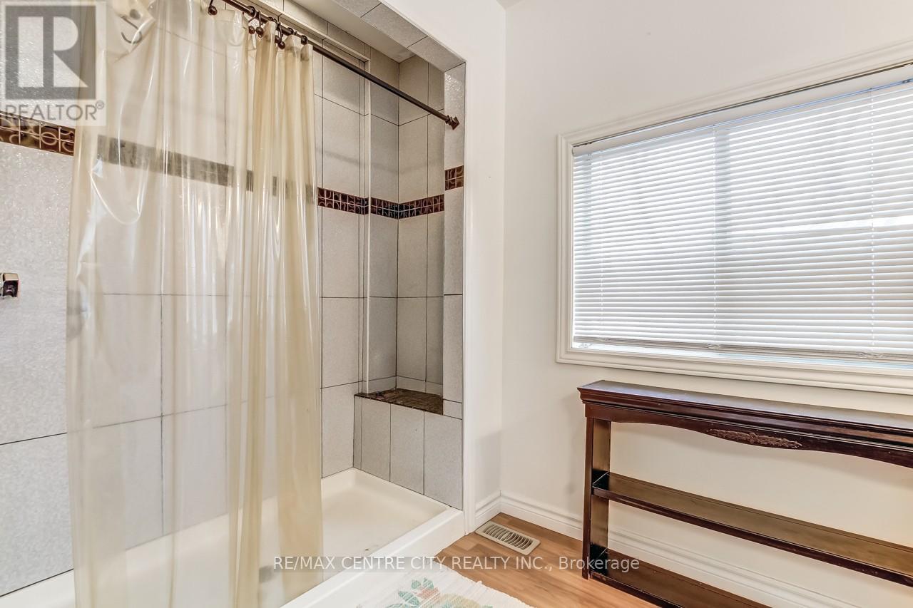 328 Erie Street, Central Elgin, Ontario  N5L 1E3 - Photo 19 - X12432834