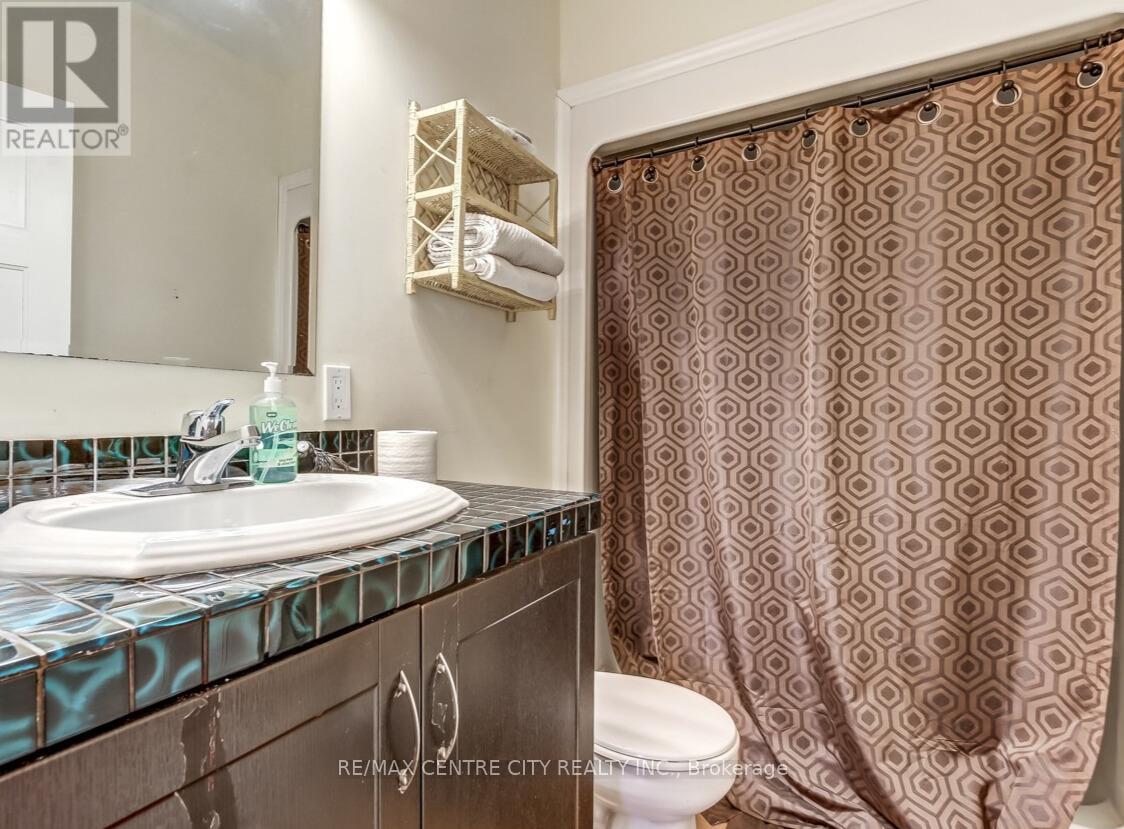 328 Erie Street, Central Elgin, Ontario  N5L 1E3 - Photo 21 - X12432834