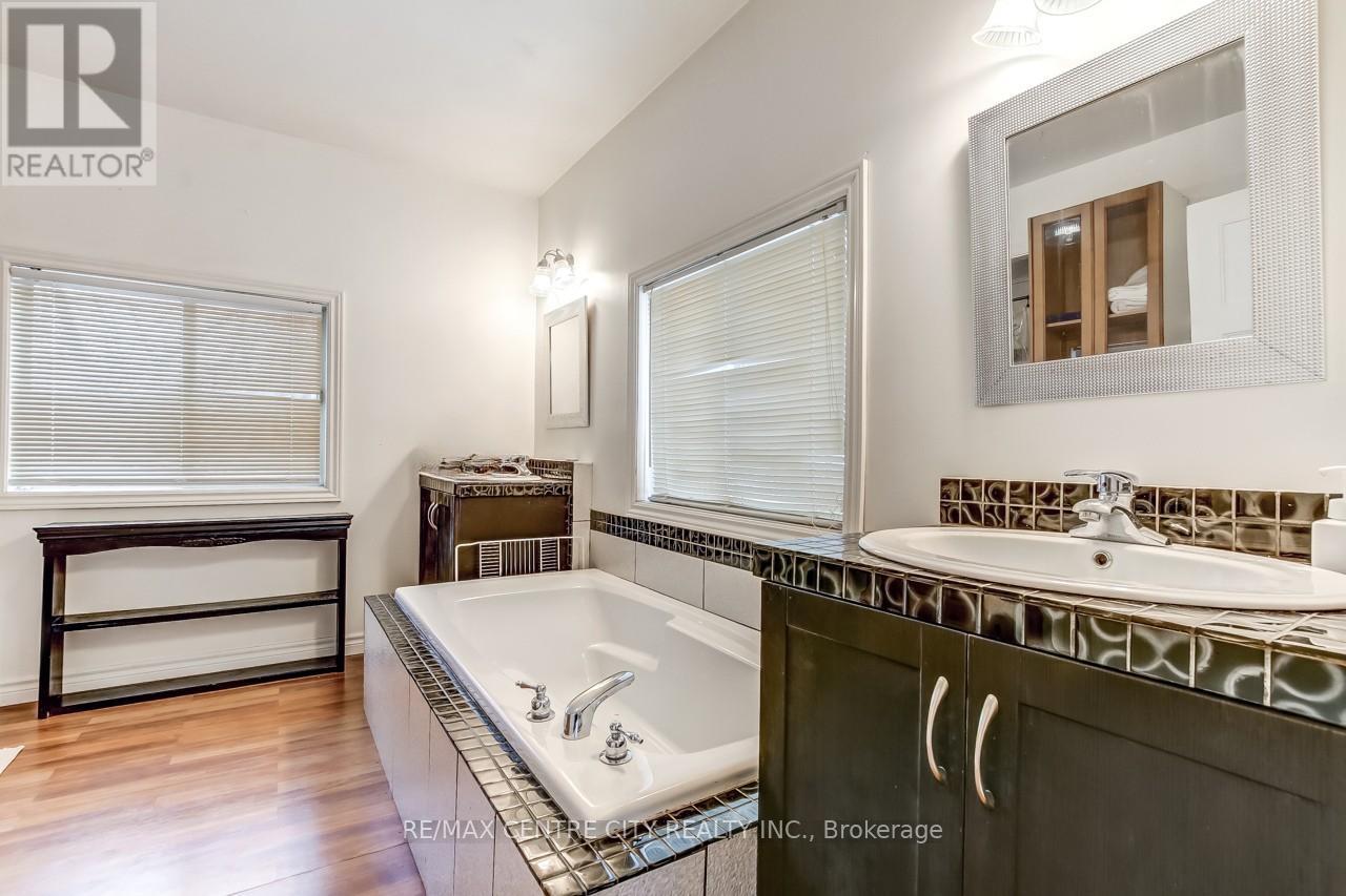 328 Erie Street, Central Elgin, Ontario  N5L 1E3 - Photo 18 - X12432834