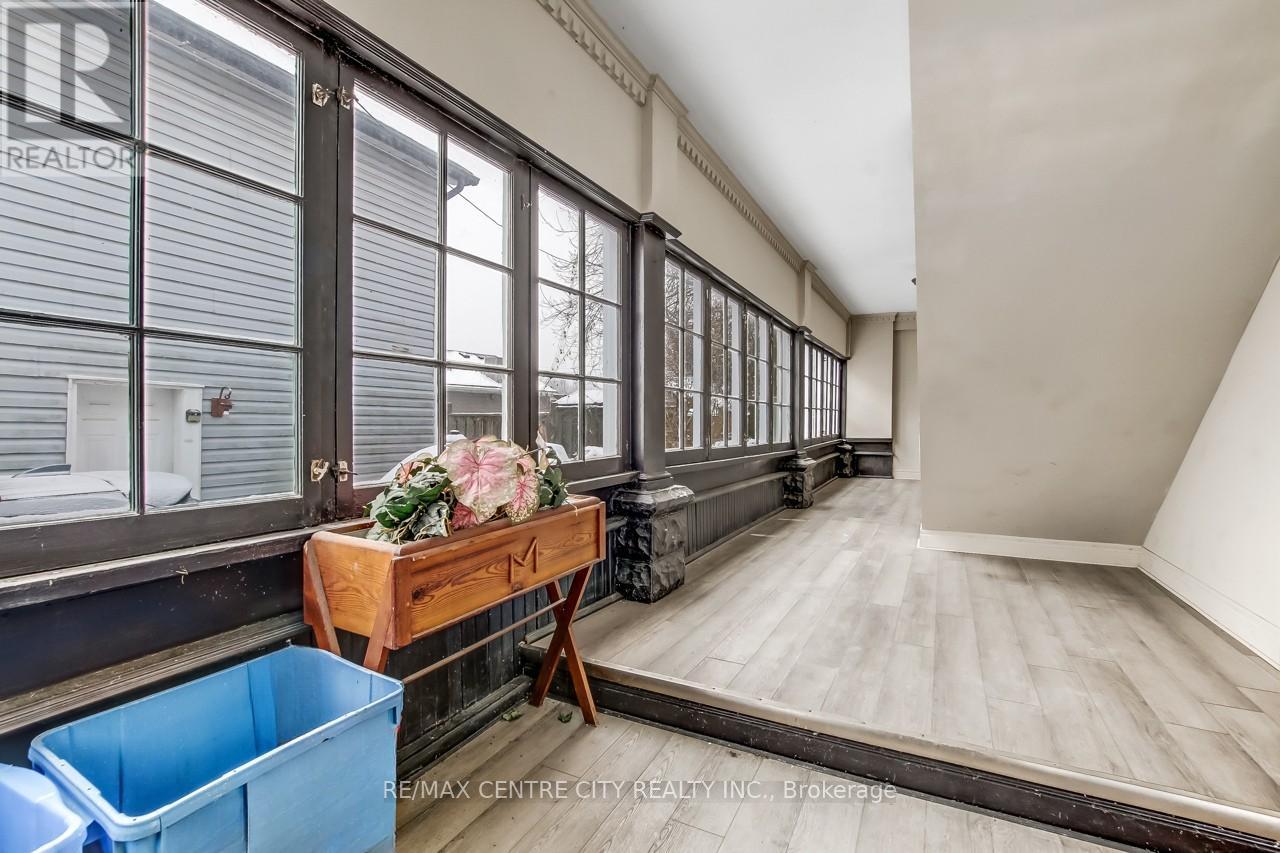 328 Erie Street, Central Elgin, Ontario  N5L 1E3 - Photo 2 - X12432834