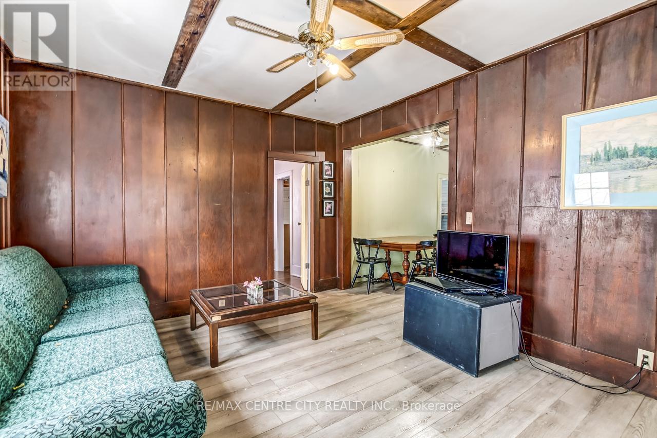 328 Erie Street, Central Elgin, Ontario  N5L 1E3 - Photo 35 - X12432834