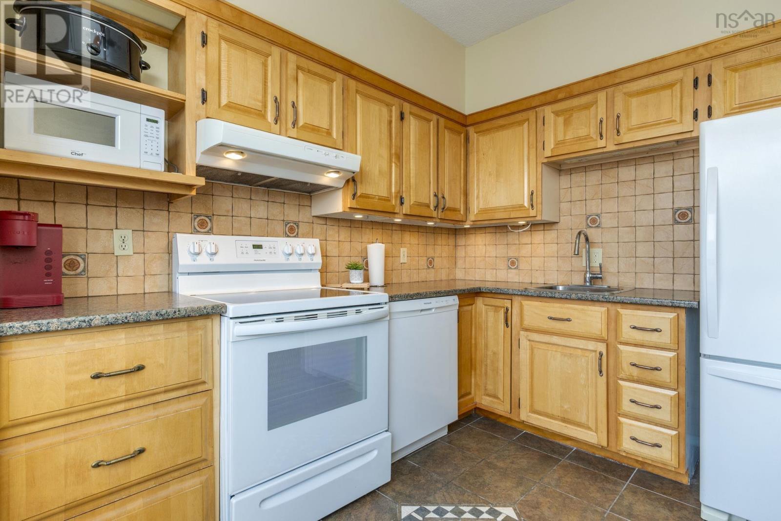 607 6095 Coburg Road, Halifax, Nova Scotia  B3K 4K1 - Photo 18 - 202600133