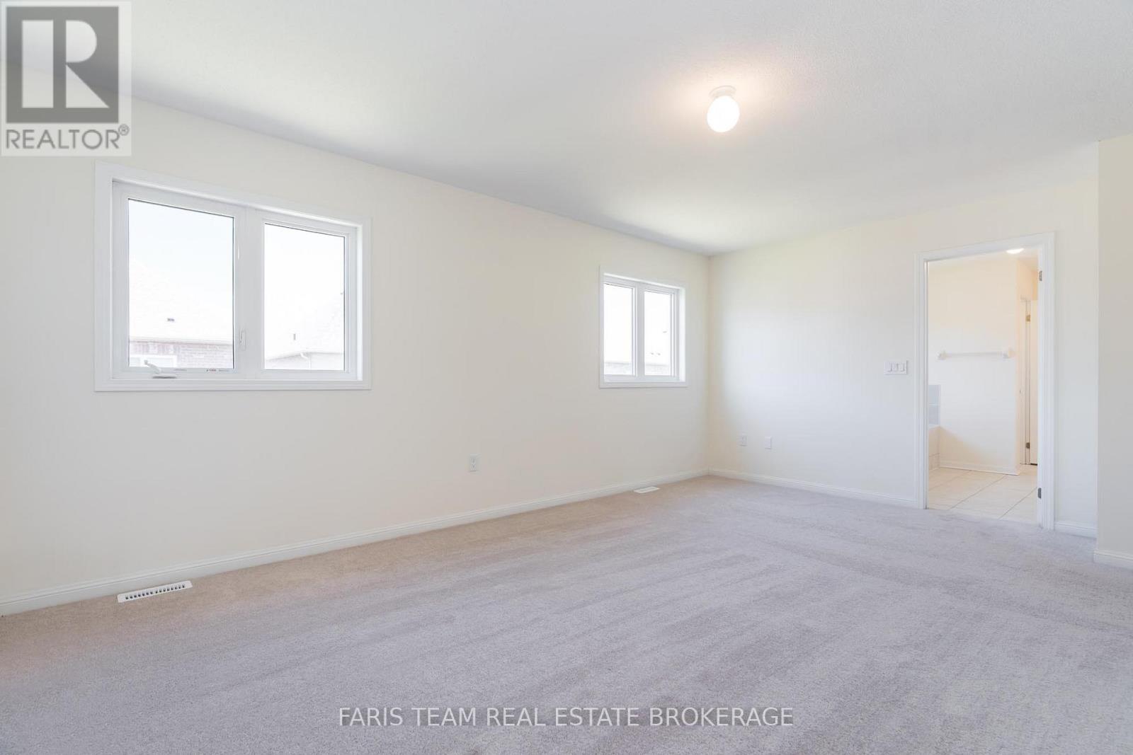 6 Cliff Thompson Court, Georgina, Ontario  L0E 1R0 - Photo 23 - N12596702