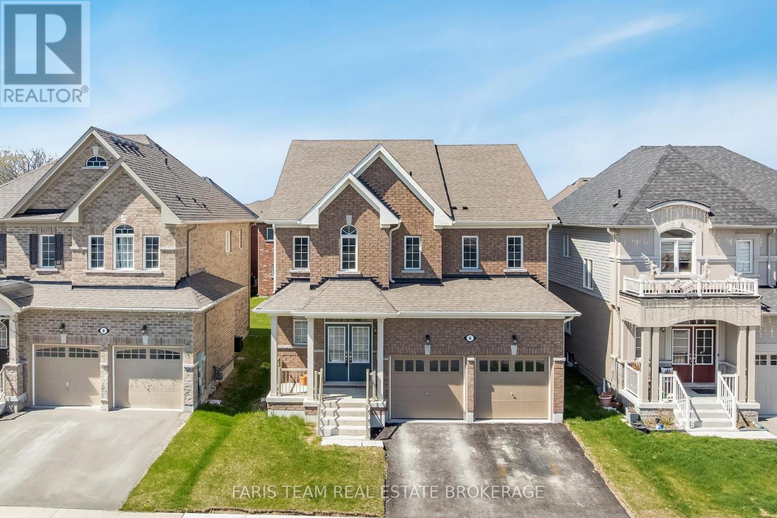 6 Cliff Thompson Court, Georgina, Ontario  L0E 1R0 - Photo 3 - N12596702