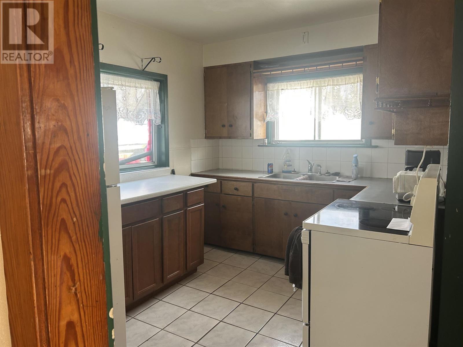 5 Alberta Ave, Sault Ste. Marie, Ontario  P6B 2N6 - Photo 6 - SM253384