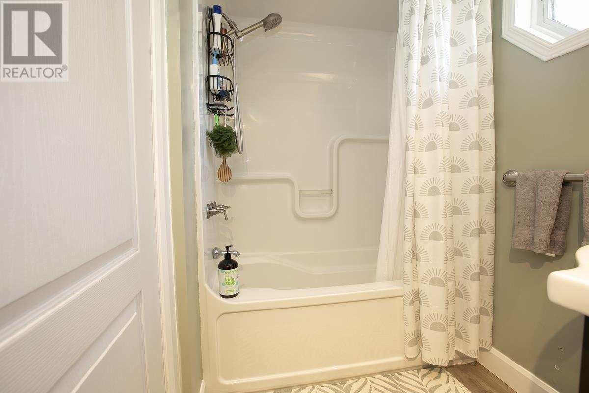 27 Borron Ave, Sault Ste. Marie, Ontario  P6B 1E7 - Photo 37 - SM253483