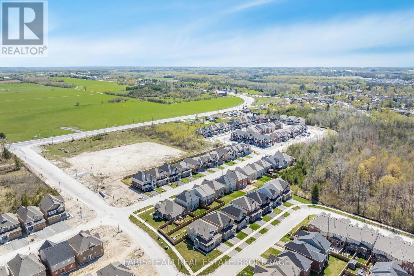 6 Cliff Thompson Court, Georgina, Ontario  L0E 1R0 - Photo 45 - N12596702