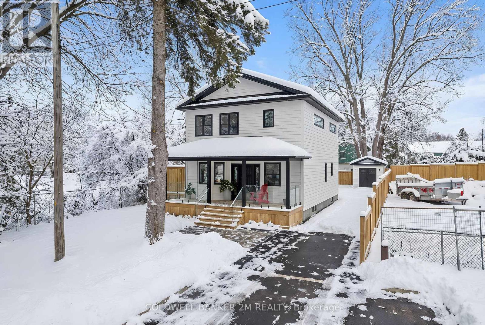 128 Buckingham Avenue, Oshawa, Ontario  L1G 2K5 - Photo 4 - E12661372