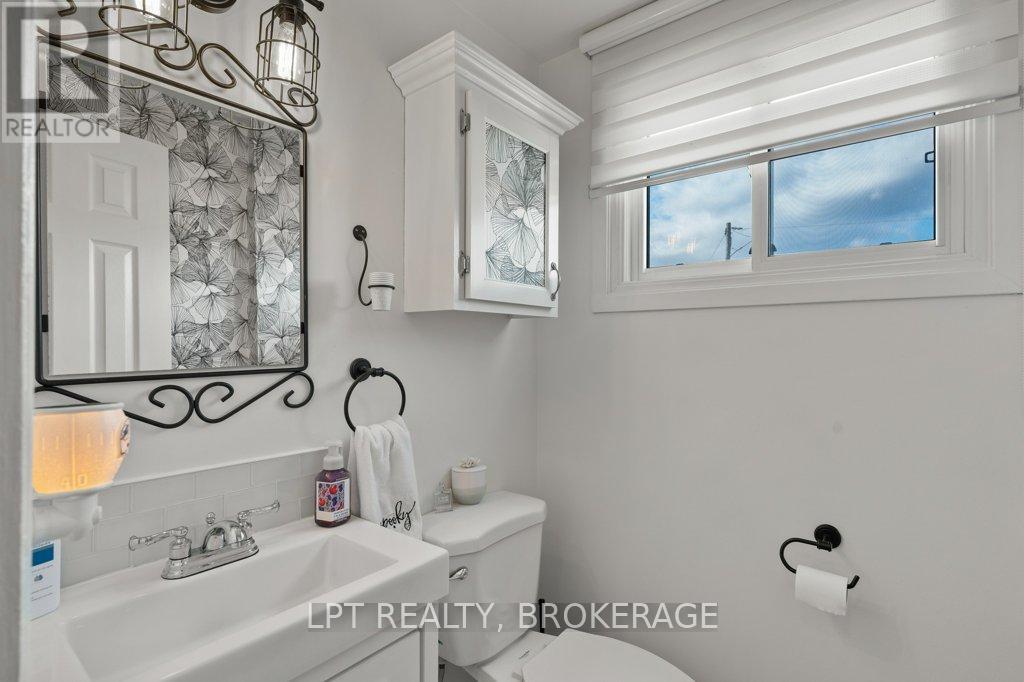 761 Hillside Drive, Kingston, Ontario  K7M 5Y9 - Photo 17 - X12661286