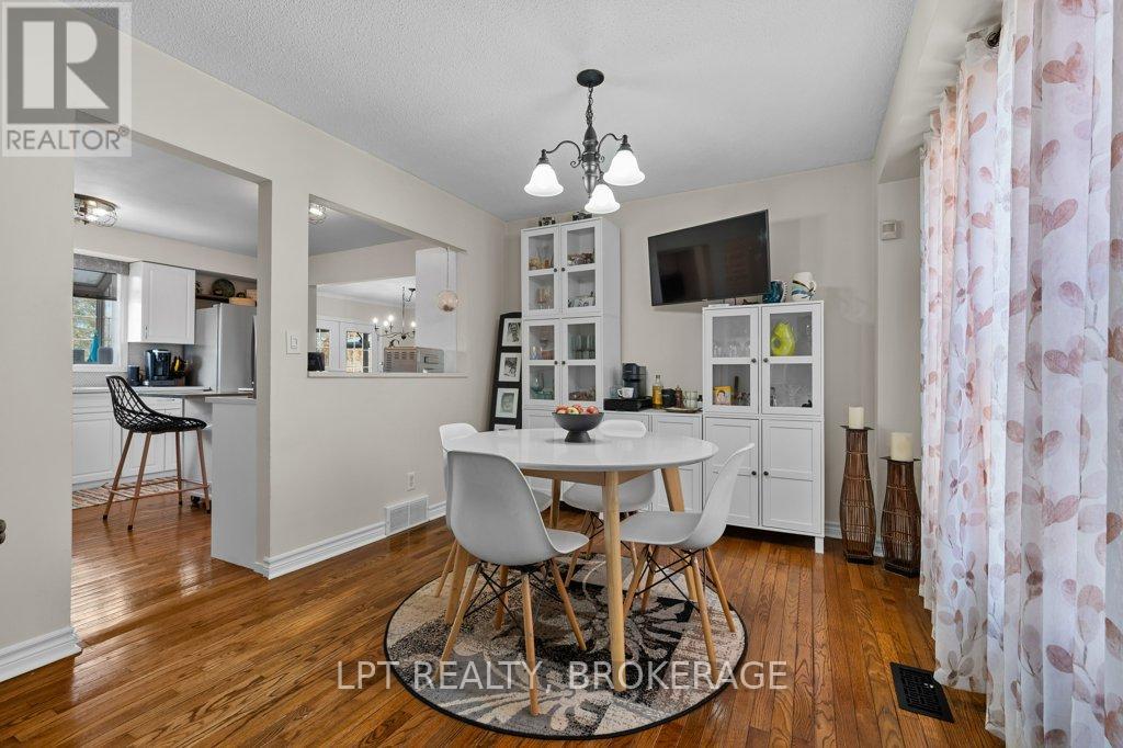 761 Hillside Drive, Kingston, Ontario  K7M 5Y9 - Photo 8 - X12661286