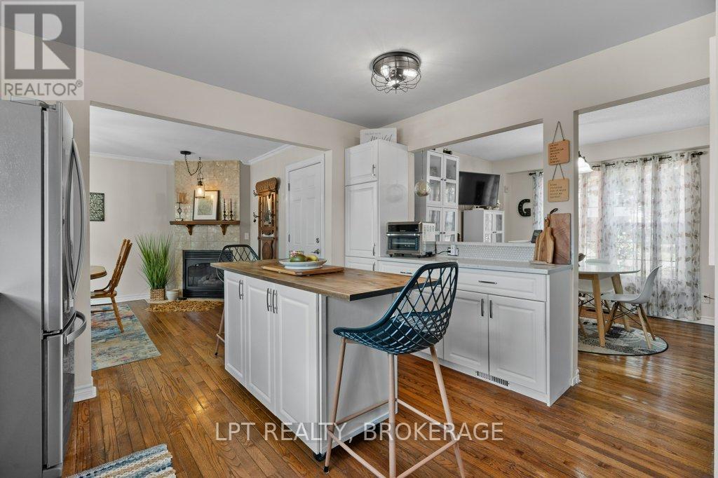 761 Hillside Drive, Kingston, Ontario  K7M 5Y9 - Photo 9 - X12661286