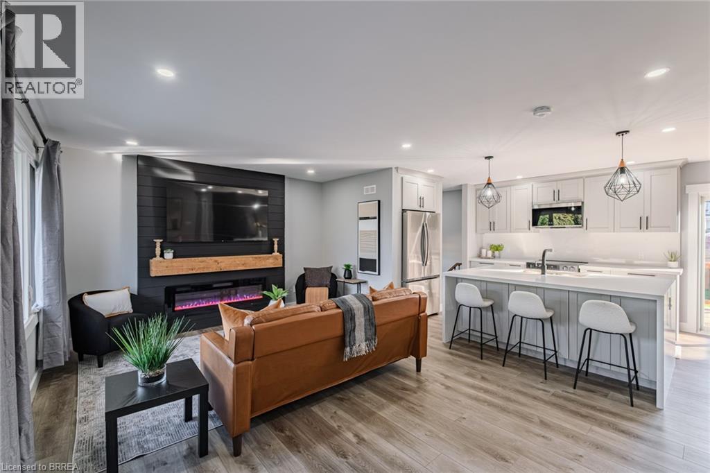 14 Montour Place, Brantford, Ontario  N3R 5E5 - Photo 3 - 40791391