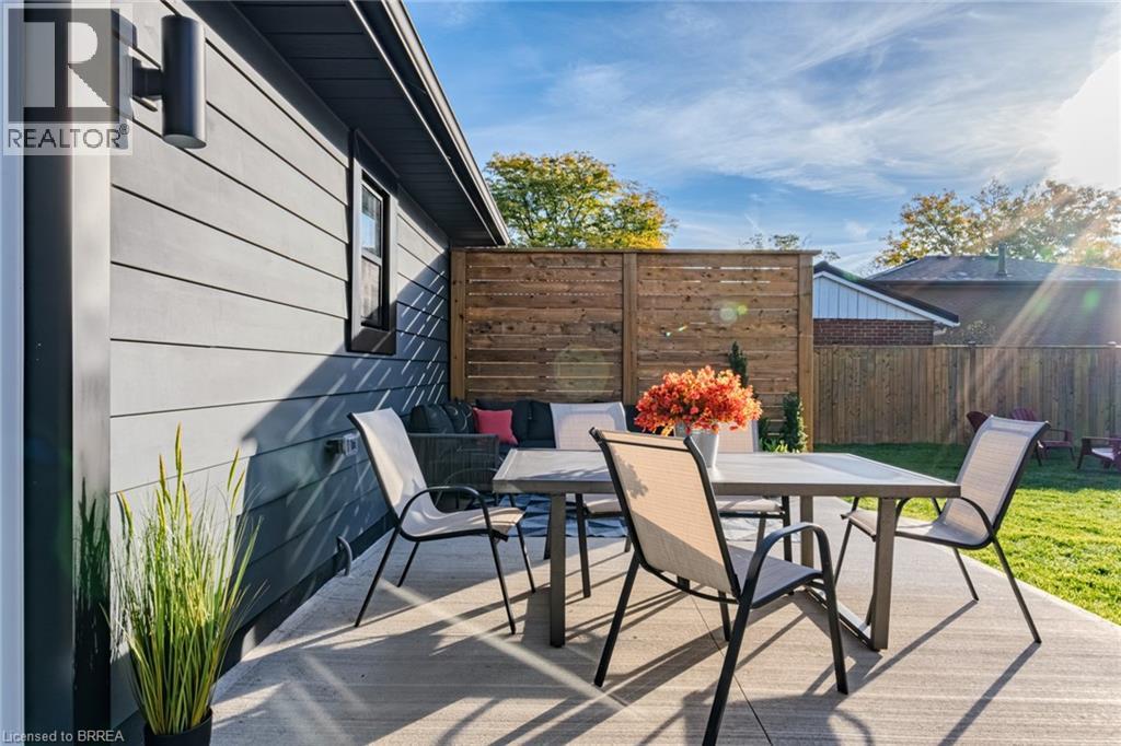 14 Montour Place, Brantford, Ontario  N3R 5E5 - Photo 48 - 40791391