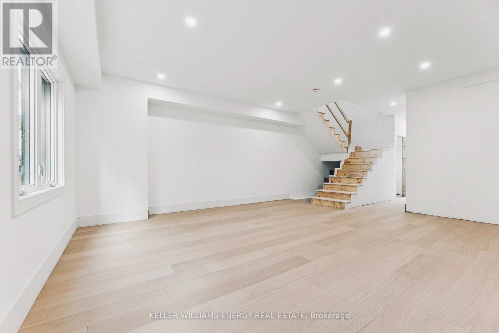 11 Union Street, Cavan Monaghan, Ontario  L0A 1G0 - Photo 4 - X12661172