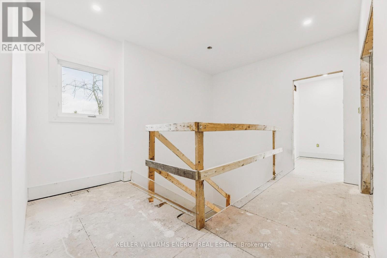 11 Union Street, Cavan Monaghan, Ontario  L0A 1G0 - Photo 6 - X12661172