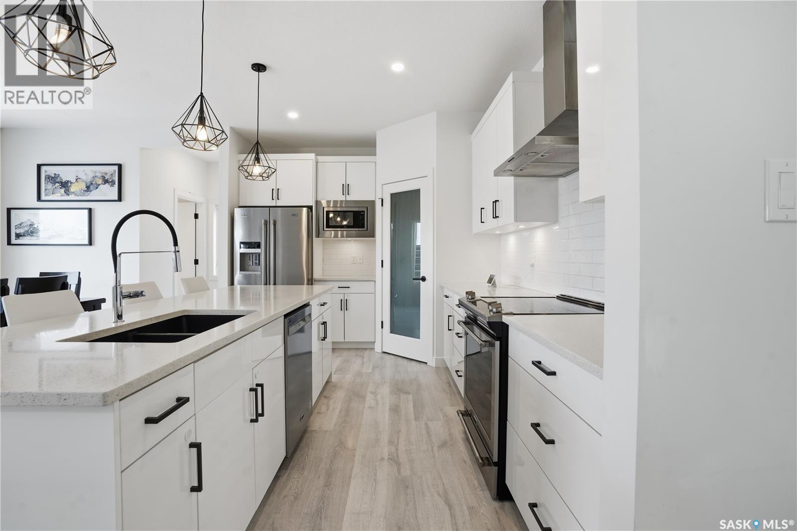 18 Mackenzie Crescent, Pilot Butte, Saskatchewan  S0G 3Z0 - Photo 6 - SK026189