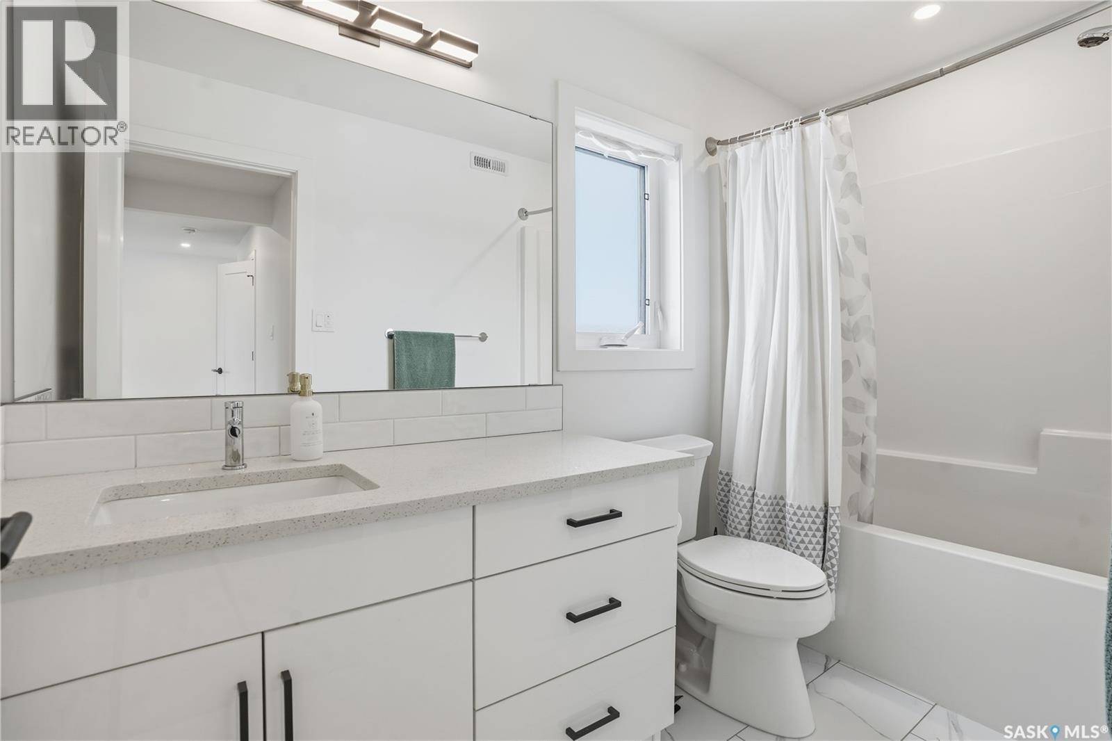 18 Mackenzie Crescent, Pilot Butte, Saskatchewan  S0G 3Z0 - Photo 30 - SK026189