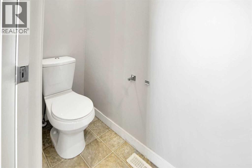 85 Boulder Creek Manor Se, Langdon, Alberta  T0J 1X3 - Photo 33 - A2266885