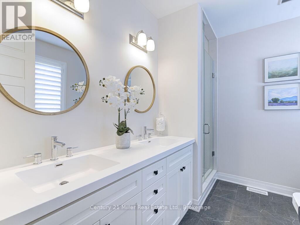 517 Kennedy Circle W, Milton, Ontario  L9E 1R1 - Photo 31 - W12661420