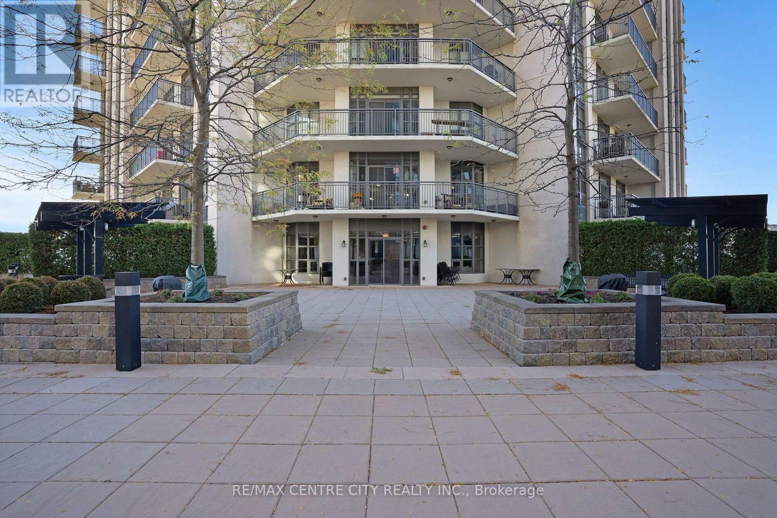1009 - 144 Park Street, Waterloo, Ontario  N2L 0B6 - Photo 38 - X12661144