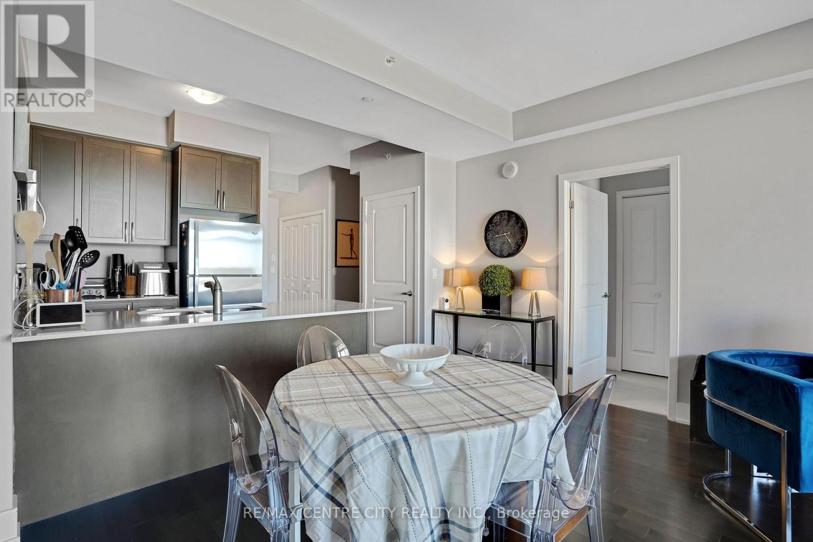 1009 - 144 Park Street, Waterloo, Ontario  N2L 0B6 - Photo 7 - X12661144